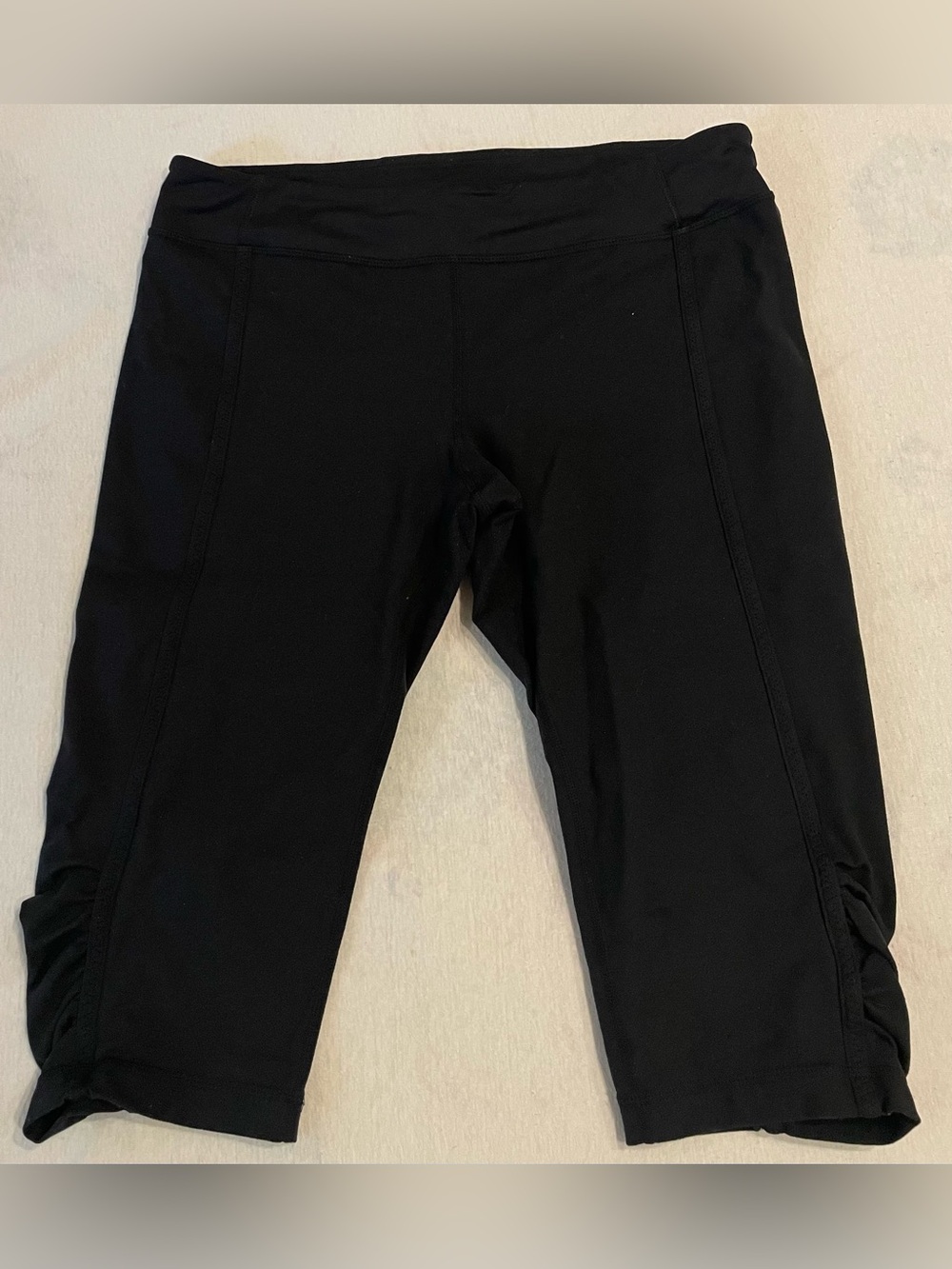 Lululemon Women’s Capri Leggings Pants Black 12 Large